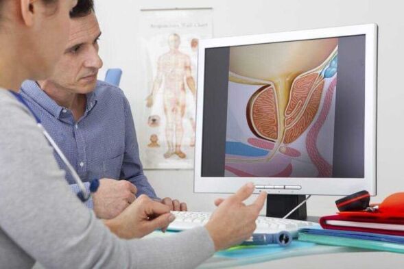 doktor hastaya prostatit konusunda danışır